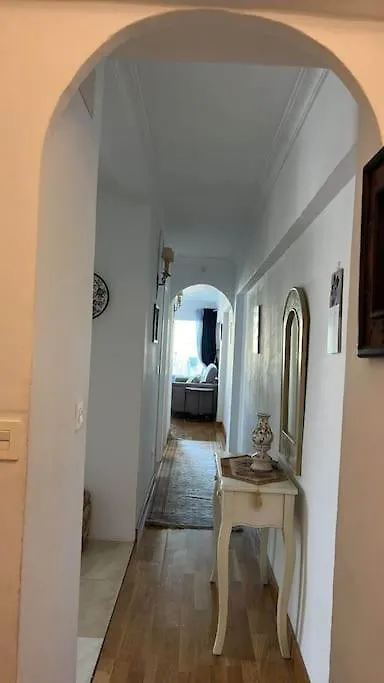 Cosy Apartment With Seaviews, Pool Close To Beach. Fuengirola Spain