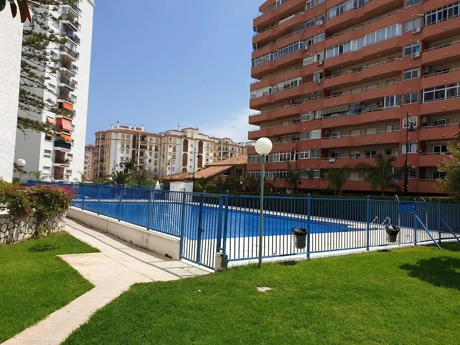Cosy Apartment With Seaviews, Pool Close To Beach. Fuengirola