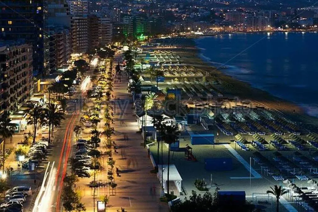 Cosy Apartment With Seaviews, Pool Close To Beach. Fuengirola