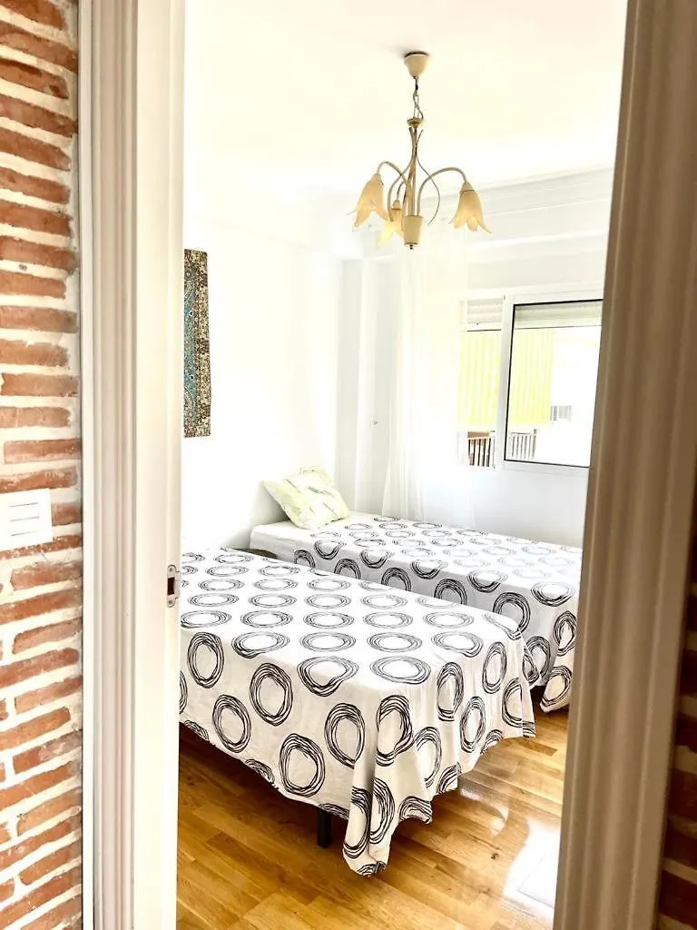 Cosy Apartment With Seaviews, Pool Close To Beach. Fuengirola Spain