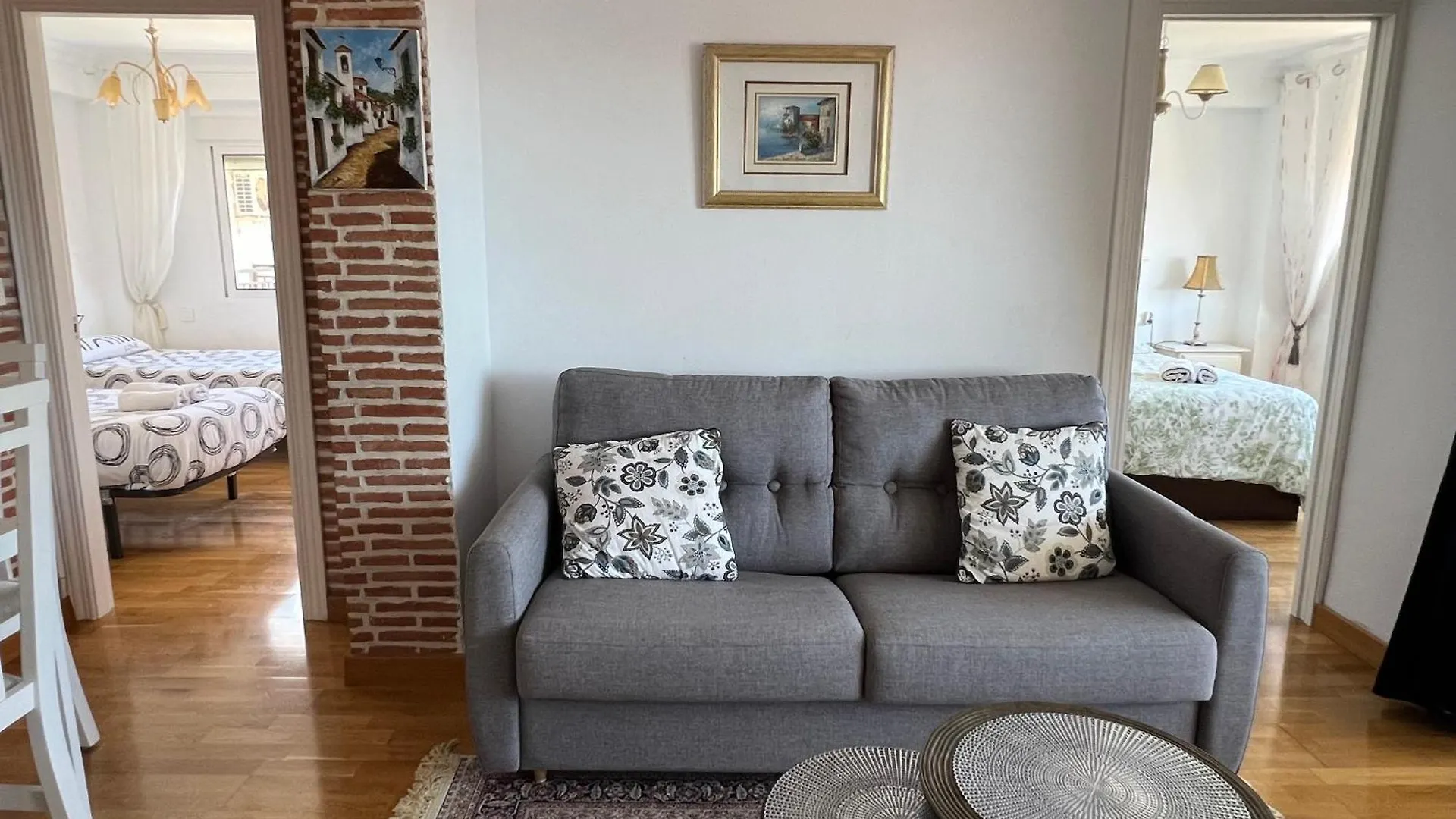 Cosy Apartment With Seaviews, Pool Close To Beach. location
