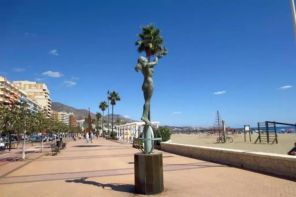 Cosy Apartment With Seaviews, Pool Close To Beach. Fuengirola